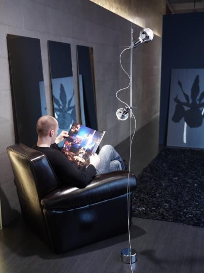 Vesoi lampa podłogowa SOSPESASTELO