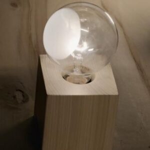 Vesoi lampa stolikowa CUBO