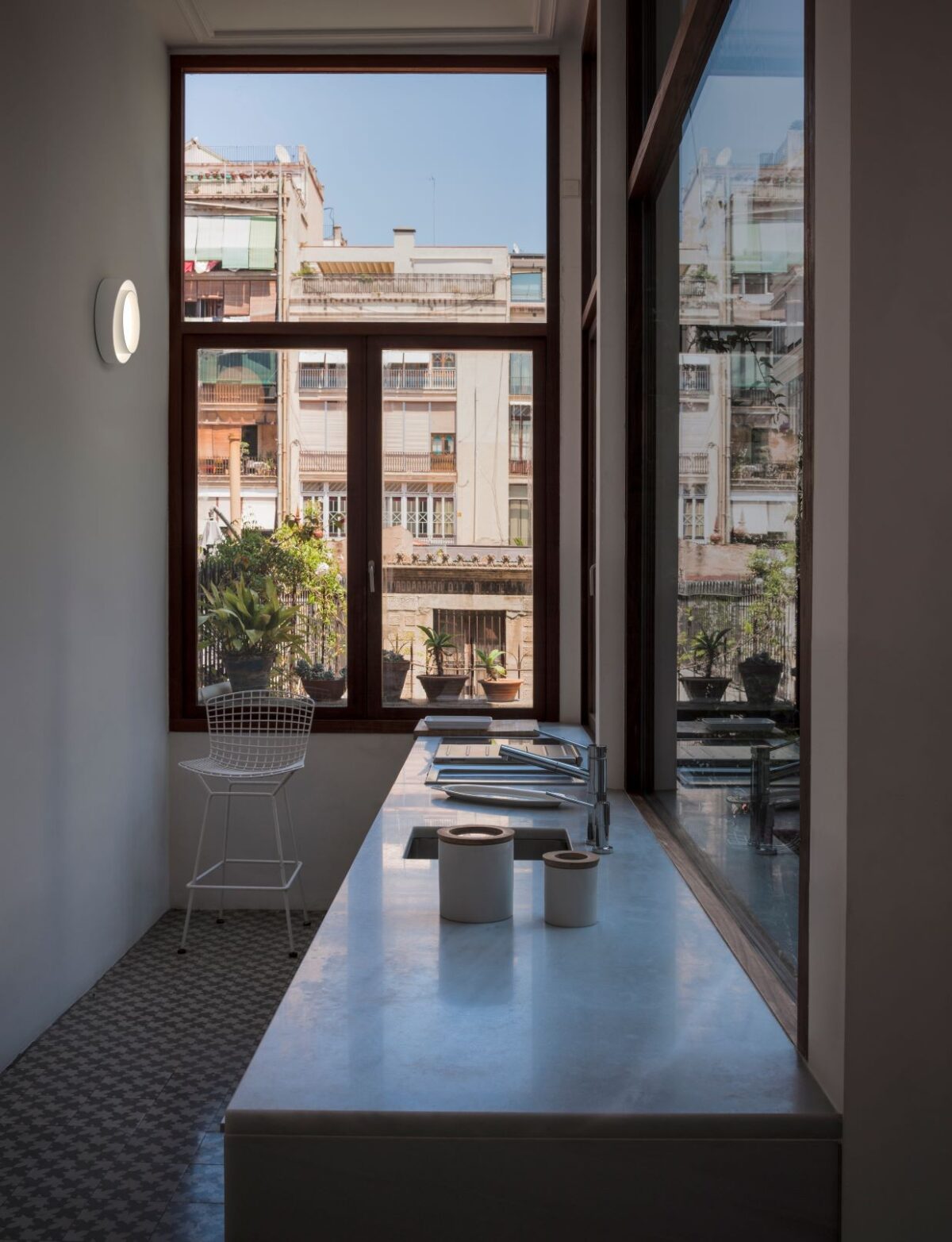VIBIA lampa natynkowa CENTRIC