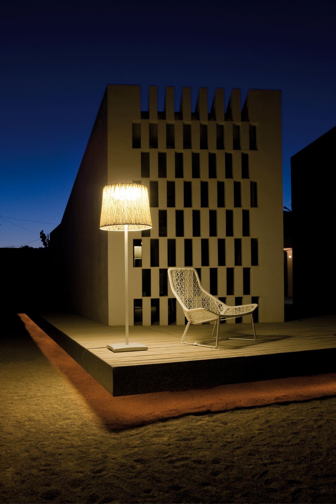 VIBIA lampa zewnętrzna WIND 4057